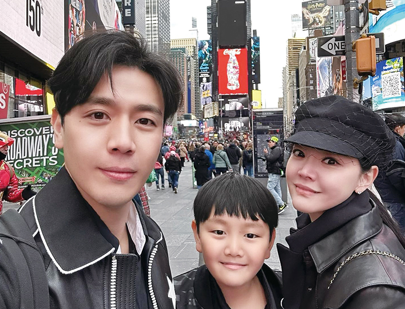 뮤지컬 배우 손준호·김소현 부부와 아들 주안이의 뉴욕 여행기
