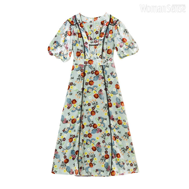 플라워 패턴의 퍼프 슬리브 벨벳 드레스 가격미정 올라카일리. 