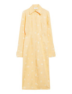 페미닌한 옐로 컬러의 셔츠 스타일 드레스 1백48만원 스포트막스. 